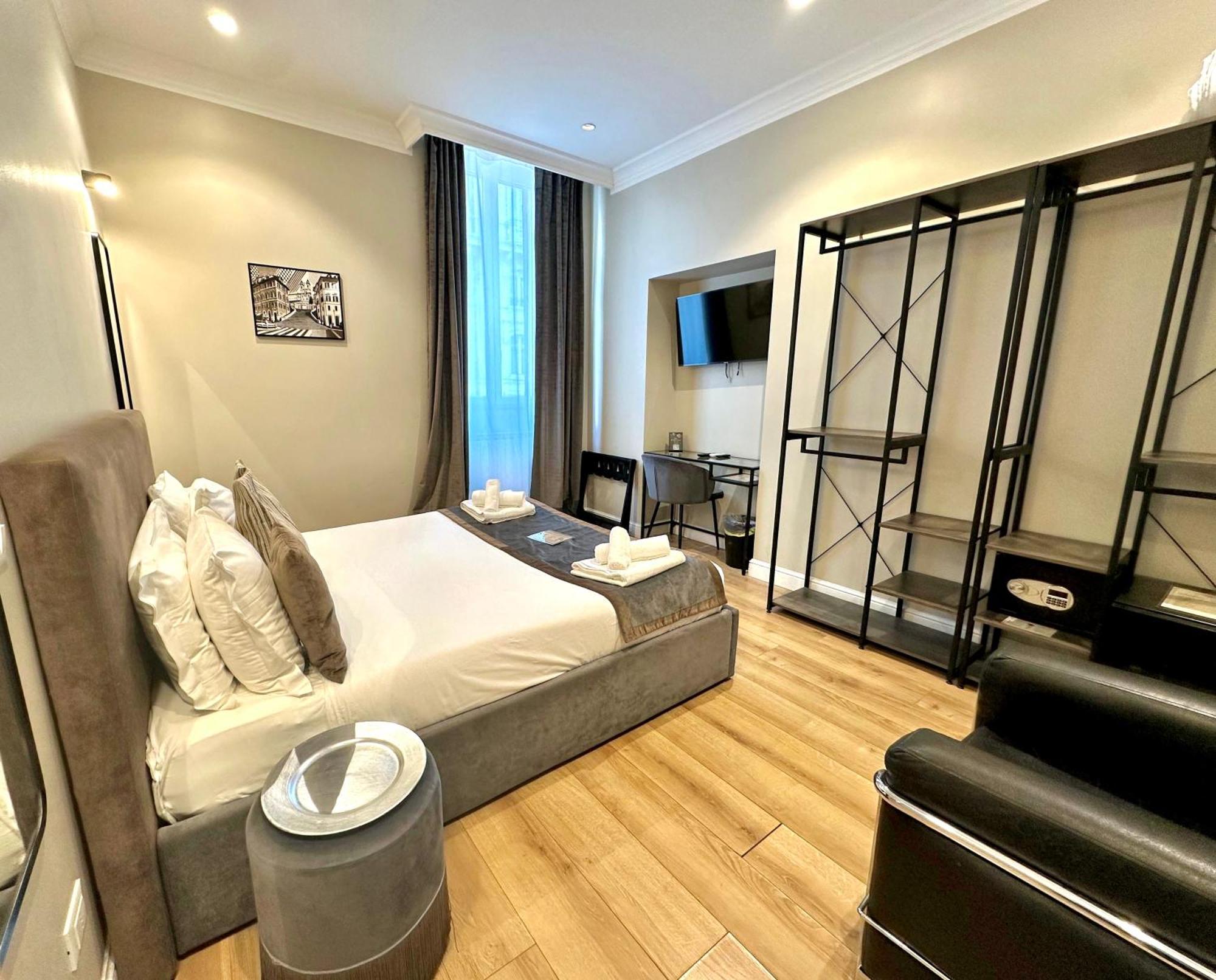 Ad Suites Tritone, Rome